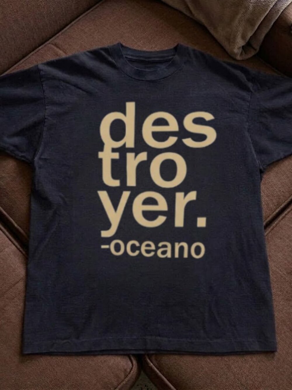 Destroyer Oceano Graphic T-Shirt – Black Bold Typography Tee